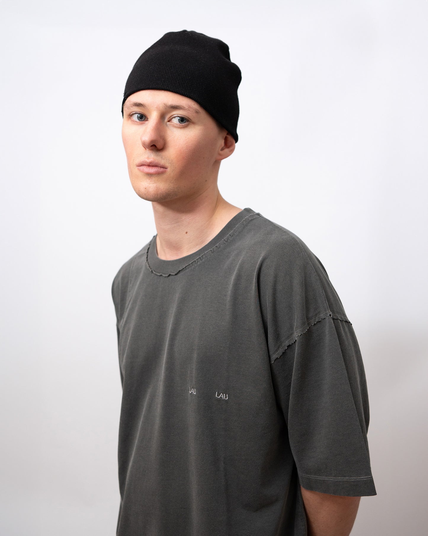 LOGO TEE
