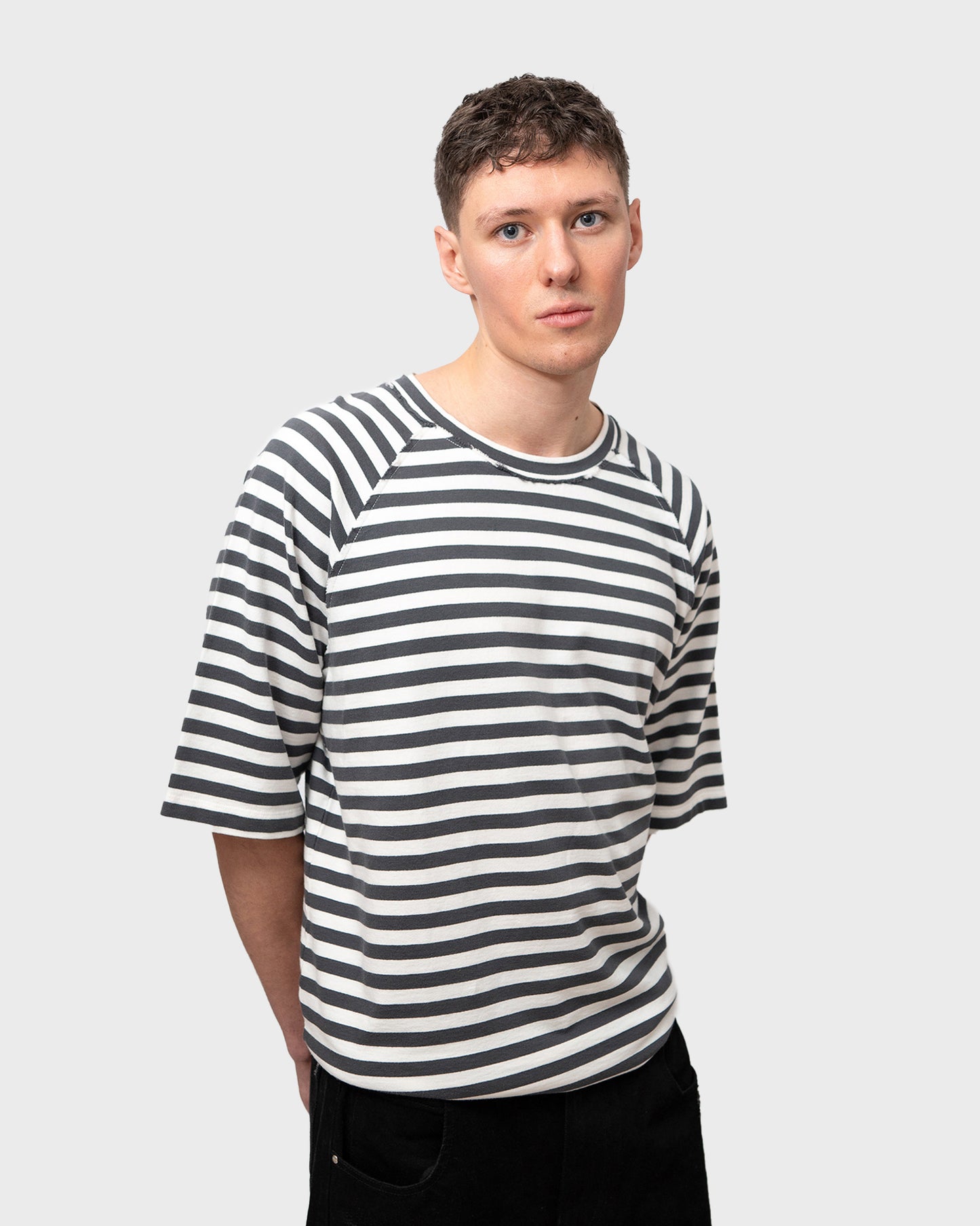 STRIPED TEE