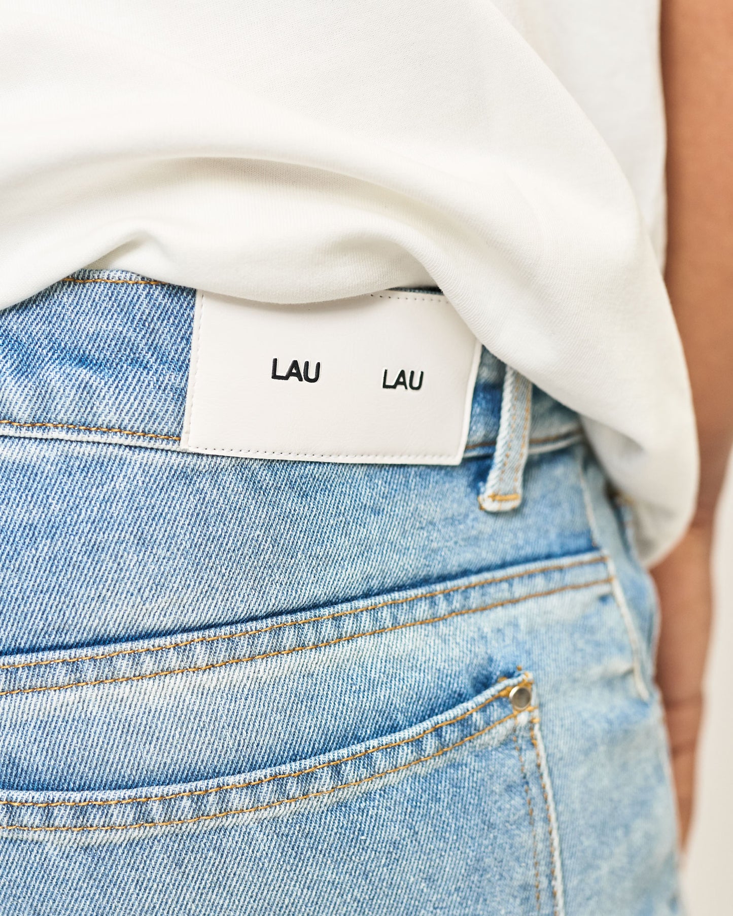 REPAIRED JEANS