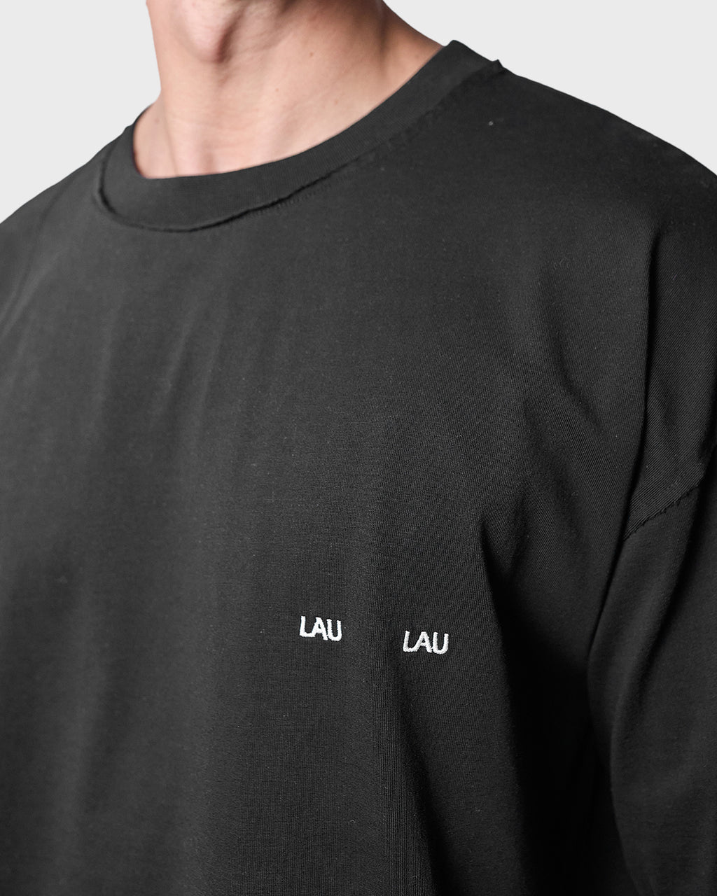 LOGO TEE
