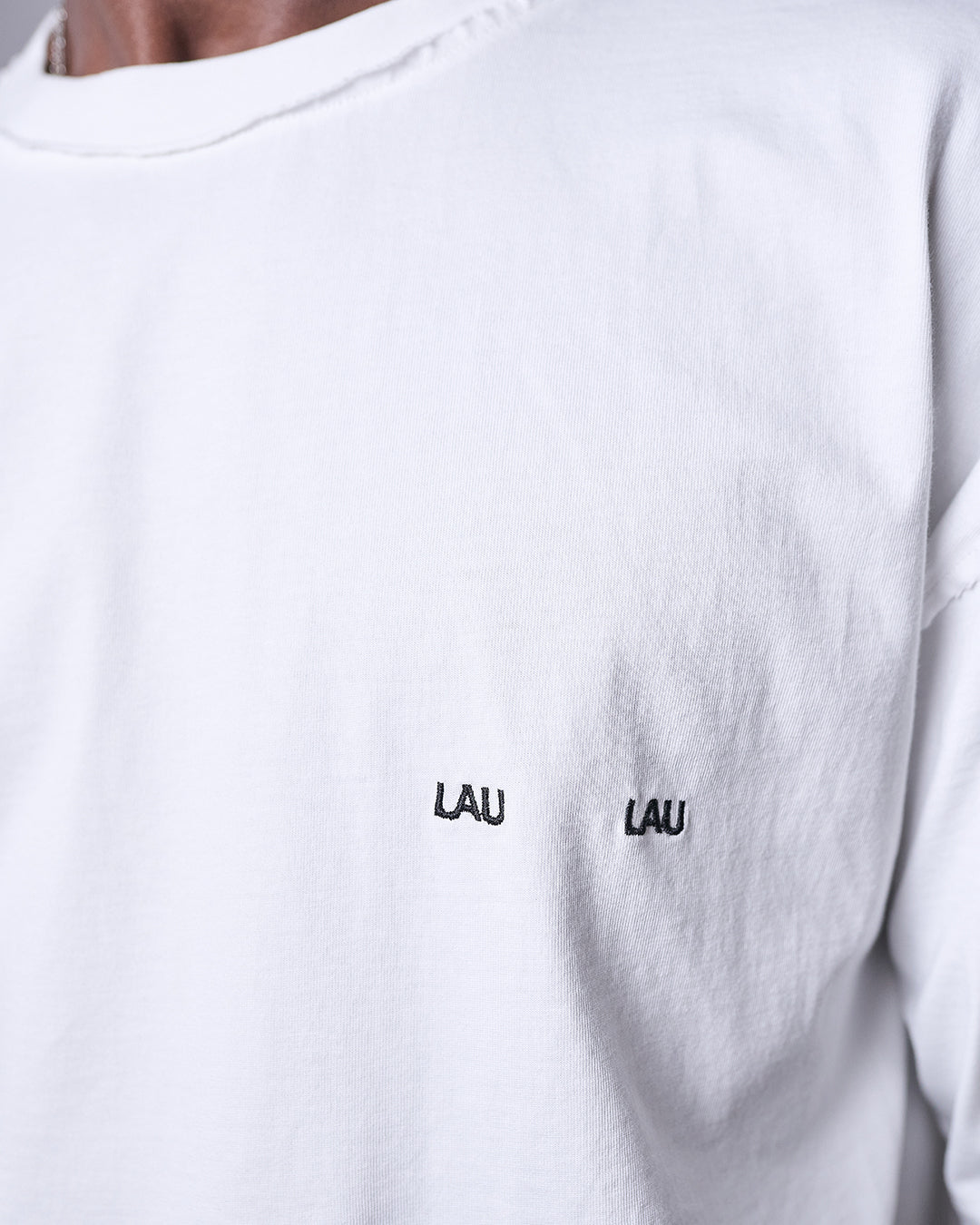 LOGO TEE