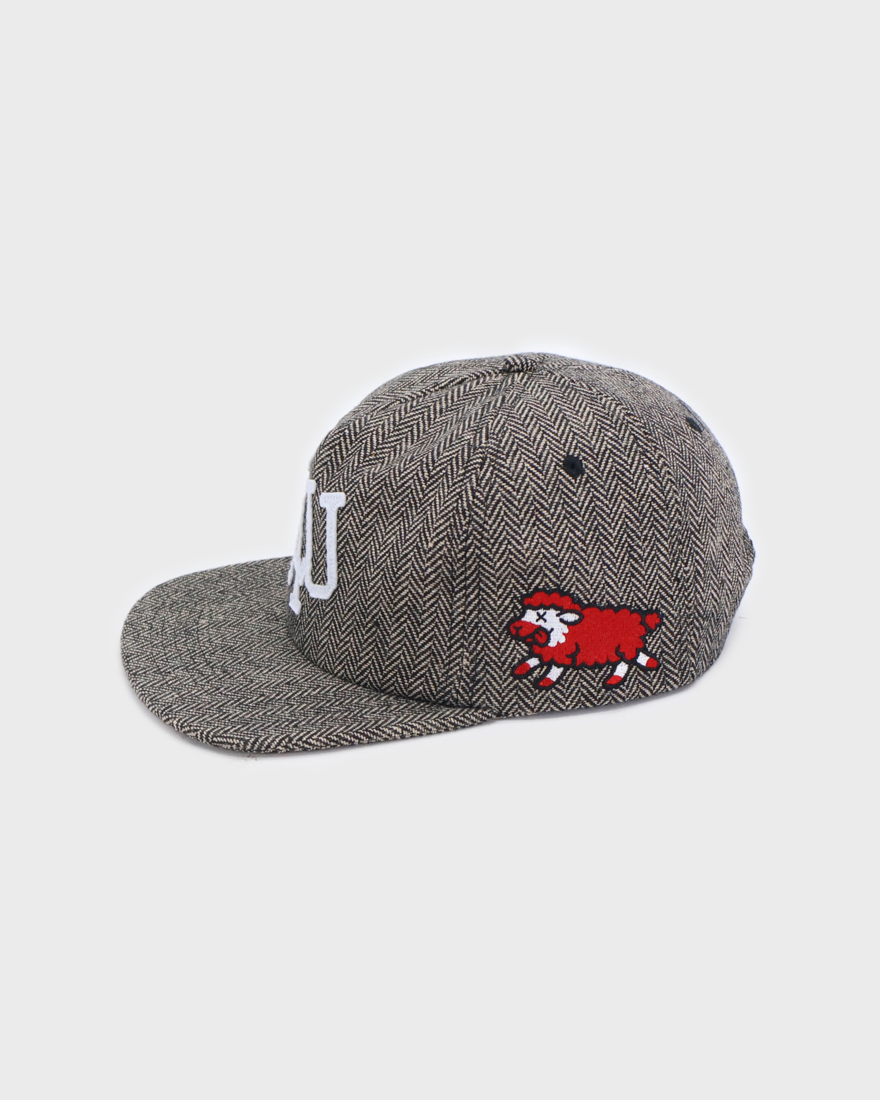 GRISK x LAU LAU CAP