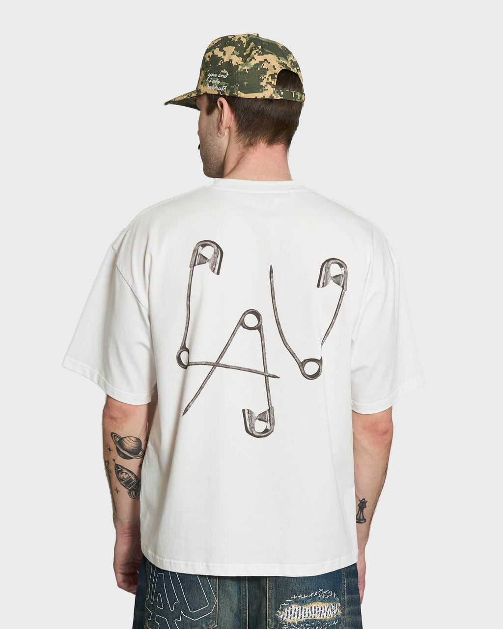 SAFETY PIN TEE