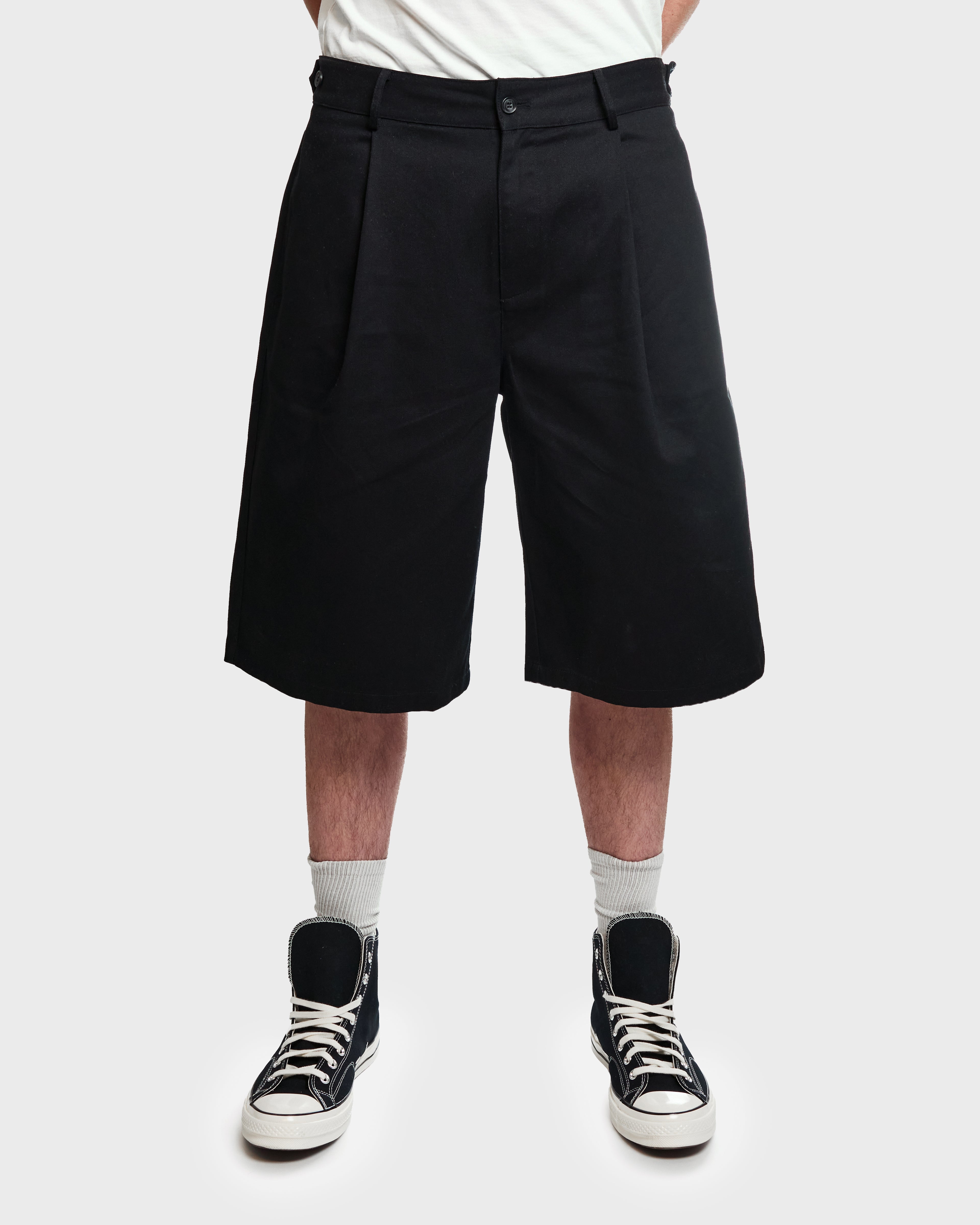 Wide Pleated Shorts