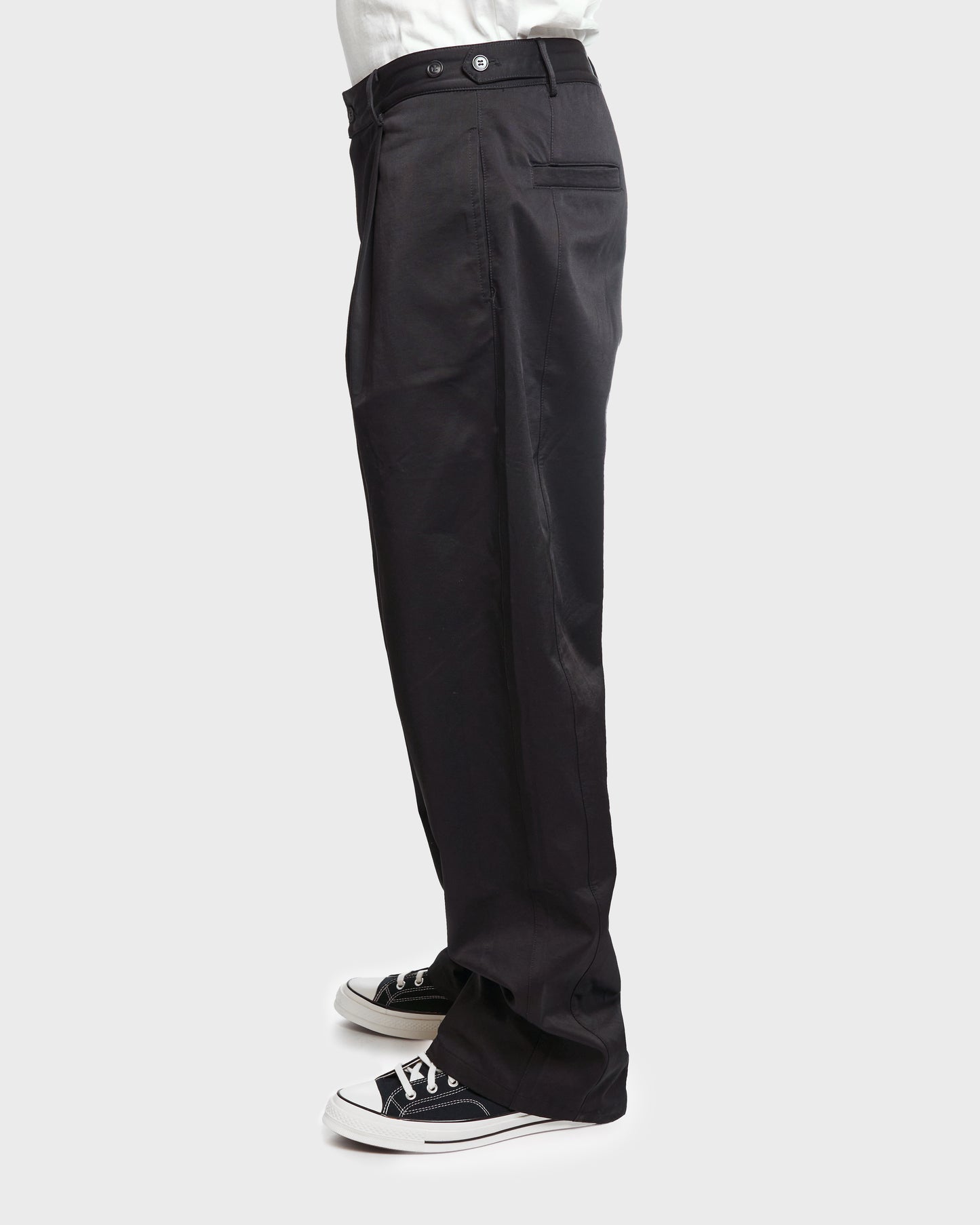Wide Pleated Trousers